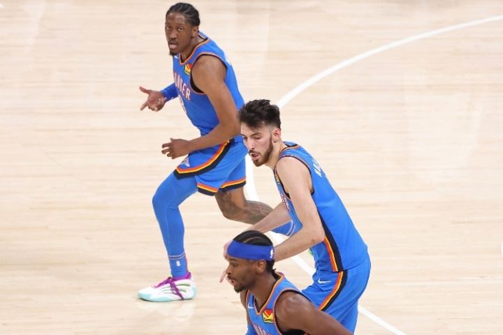 豪掷8.22亿续约三将~苏群：雷霆这样大手大脚花钱 其他队真学不来