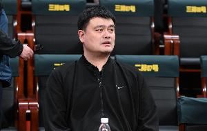 现在不打球了?姚明:找不到场子 不想被人围着