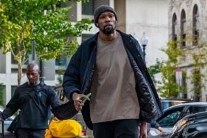 火箭众将入场穿搭:KD经典穿搭万年不变 申京一身奢潮运动服