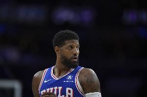 媒体人:乔治不着急复出 最晚11月中 76人需慢慢建立整体化学反应