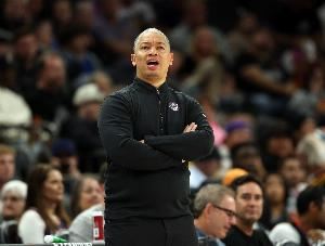 卢：整体而言我们朝着正确方向迈进 只是对手打得更好